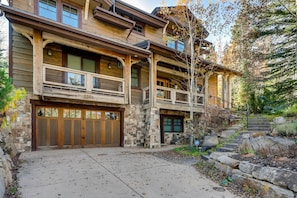 House, 6 Bedrooms | Exterior