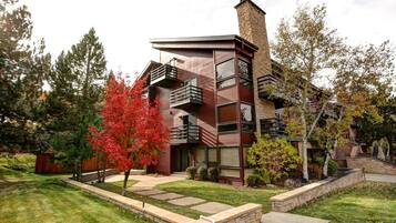 Kondominium, 2 kamar tidur | Eksterior