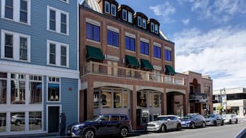 Condo, 2 Bedrooms | Exterior