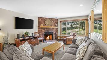 Apartamento, 3 habitaciones | Zona de estar