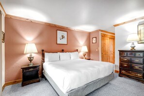 Huoneisto, 3 makuuhuonetta | 3 makuuhuonetta, silitysrauta/-lauta, ilmainen Wi-Fi