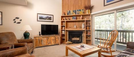 Condo, 2 Bedrooms | Interior