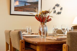 Leilighet, 2 soverom | Spiseområde