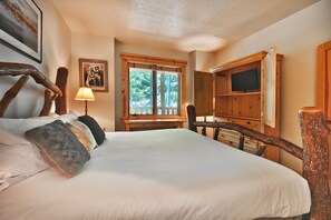 4 bedrooms, individually decorated, individually furnished - Comstock 203204 4 Bedroom Condo by RedAwning (Park City)