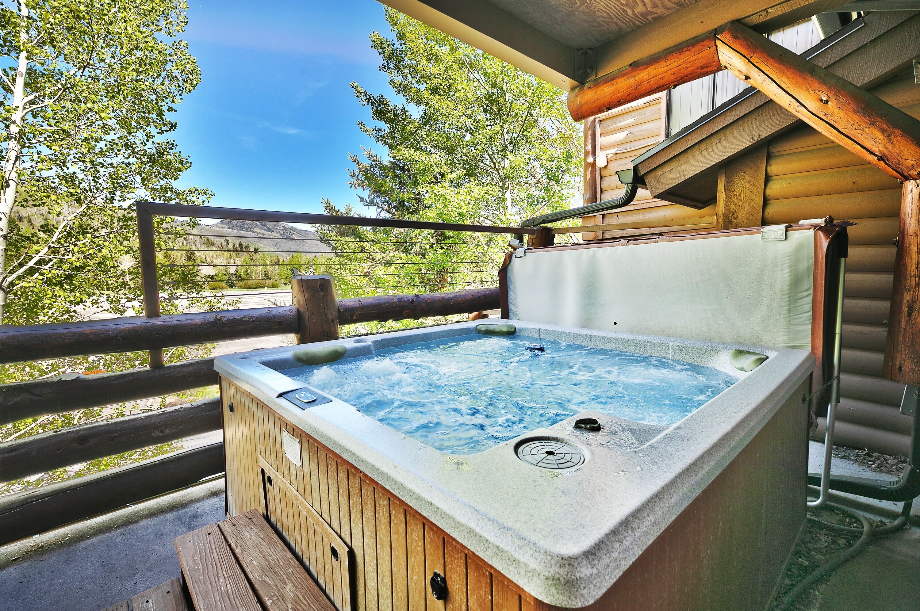 Condo, 4 Bedrooms | Private spa tub