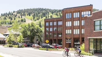 Condo, 1 Bedroom | Exterior