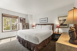 2 bedrooms, iron/ironing board, free WiFi - Park Station 121 2 Bedroom Condo by RedAwning (Park City)
