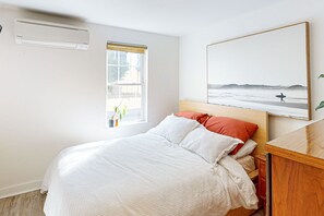 9 Schlafzimmer, Bügeleisen/Bügelbrett, Internetzugang, Bettwäsche