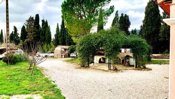 Enceinte de lâhĂ©bergement