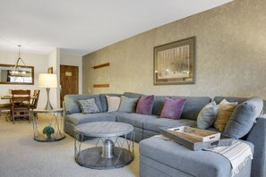 Apartment, 2 Schlafzimmer | Wohnbereich