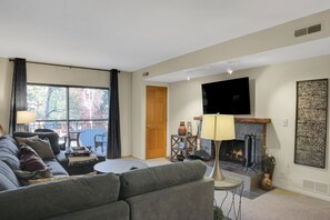 Apartment, 2 Schlafzimmer | Wohnbereich