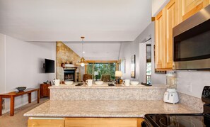 Condo, 3 habitaciones | Cocina privada | Refrigerador, cafetera y tetera y tostadora