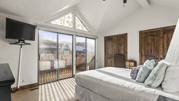 Condo, 2 Bedrooms | 2 bedrooms, iron/ironing board, free WiFi