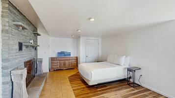 5 bedrooms, Internet, bed sheets