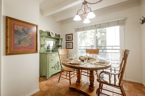 Condo, 2 Bedrooms | In-room dining