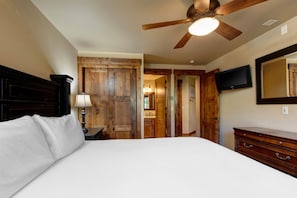 Condo, 2 Bedrooms | 2 bedrooms, iron/ironing board, free WiFi