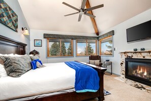 Appart'hôtel, 3 chambres | 3 chambres, fer et planche à repasser, Wi-Fi gratuit