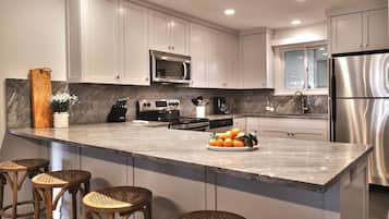 Apartamento, 5 habitaciones | Cocina privada | Frigorífico, cafetera o tetera y tostadora