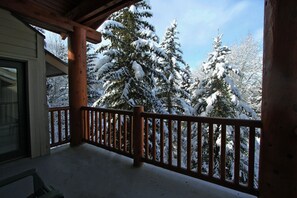 Balcony - Snow Flower 069 5 Bedroom Condo by RedAwning (Park City)