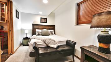 1 غرفة نوم ومكواة/لوح كي وواي فاي مجانًا