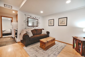 Living room - Woodside 11 1 Bedroom Condo by RedAwning (Park City)