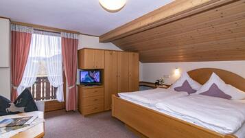 6 bedrooms, internet