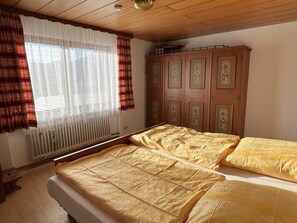 1 chambre, literie fournie