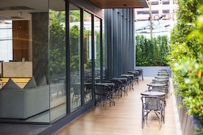 Exterior - Pure Eleven Hotel Bangkok (Bangkok)