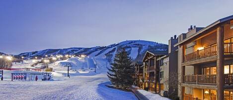 Condo, 2 Bedrooms | Exterior