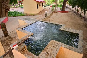 2 piscinas al aire libre