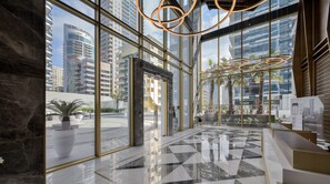 Reception - KOHH - 2BR in Stella Maris Tower (Dubai)