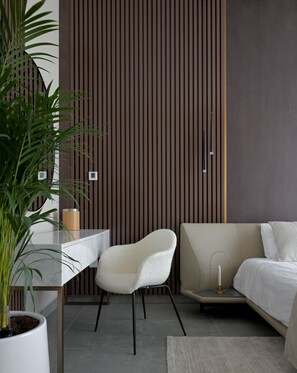 Deluxe Apartment | 2 bedrooms, blackout curtains, iron/ironing board, free WiFi - KOHH - 2BR in Stella Maris Tower (Dubai)