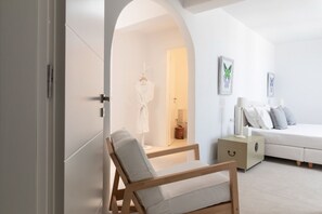 Villa | 10 bedrooms, in-room safe, free WiFi
