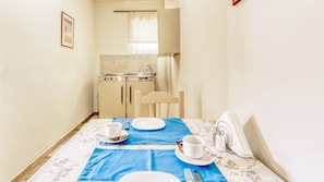 Standard Double Room | Private kitchen