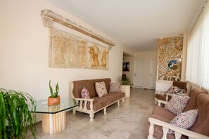 Lobby - Akrotopi Apartments (Nafplio)