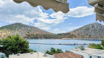 Pemandangan dari bilik