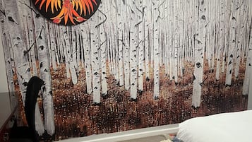 3 bedrooms, desk, iron/ironing board, free WiFi