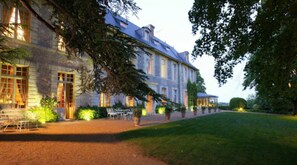 Front of property - Chateau de Noirieux (Briollay)