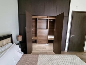 3 間睡房、床單