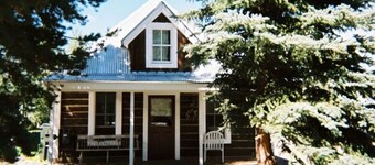 Charming Log Cabin in the Heart of Crested Butte