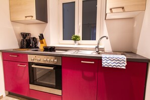 Standard-Apartment | Eigene Küche | Kühlschrank, Ofen, Herdplatte, Geschirrspüler