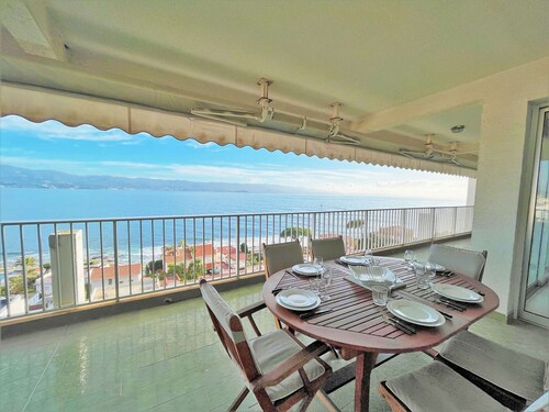 Spacious 4-room apartment with terrace, air conditioning and parking in Ajaccio