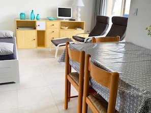 2 bedrooms, WiFi