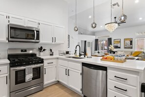 Fridge, microwave, oven, stovetop - 4BR Pool, Spa & Retro Arcade Polished Vegas Stay (North Las Vegas)