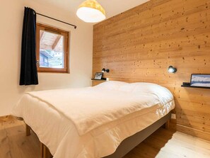 3 bedrooms
