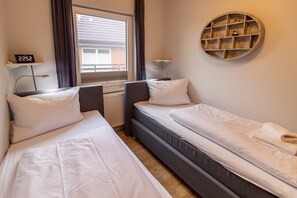 2 Schlafzimmer, Bügeleisen/Bügelbrett, kostenloses WLAN