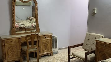 3 habitaciones y ropa de cama
