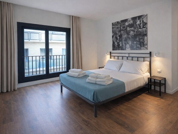 Chambre économique double | Bureau, espace de travail pour ordinateurs portables