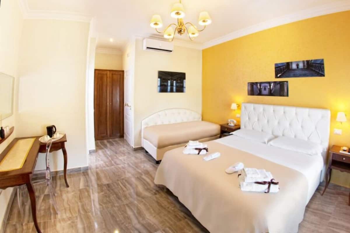 Free WiFi, bed sheets, wheelchair access