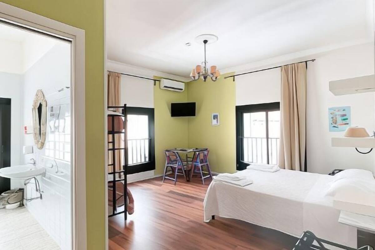 Wifi gratis, ropa de cama y acceso para silla de ruedas